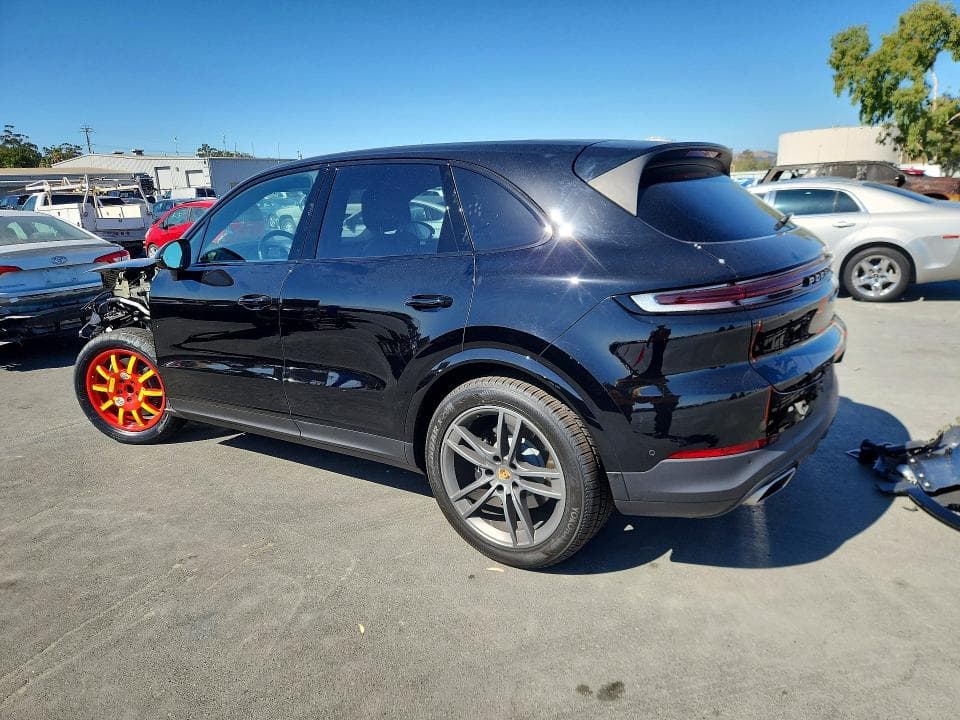2024 PORSCHE CAYENNE 2