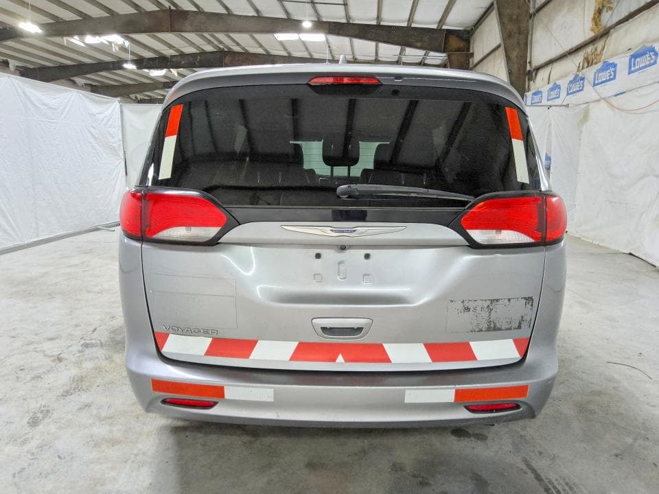 2020 CHRYSLER VOYAGER LXI 6