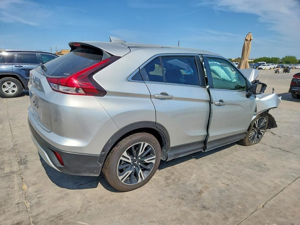 2025 MITSUBISHI ECLIPSE CROSS SE 3