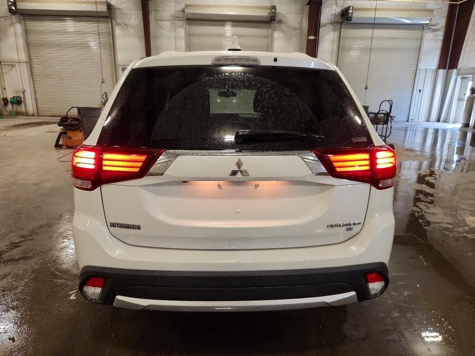 2018 MITSUBISHI OUTLANDER SE 6
