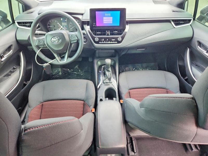 2025 TOYOTA COROLLA SE 8