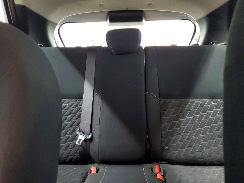 2021 NISSAN KICKS S 10