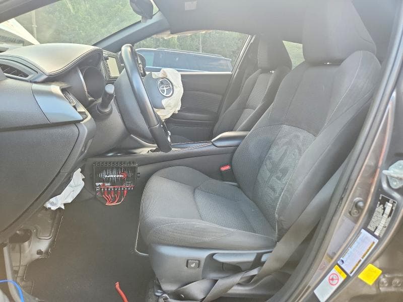 2018 TOYOTA C-HR XLE PREMIUM 7