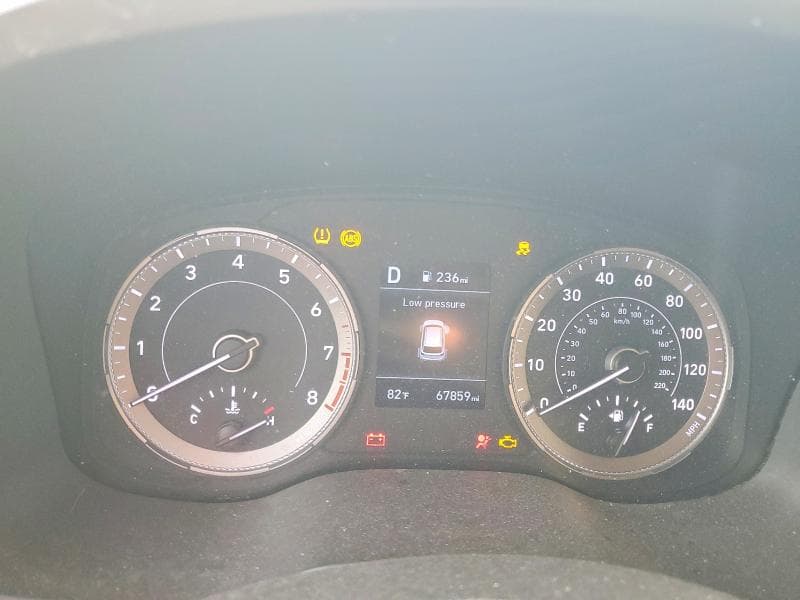2020 HYUNDAI VENUE SE 9