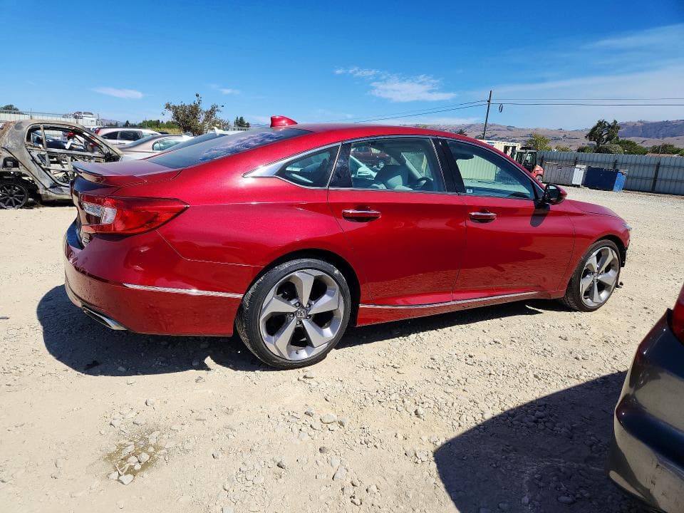 2018 HONDA ACCORD TOURING 3
