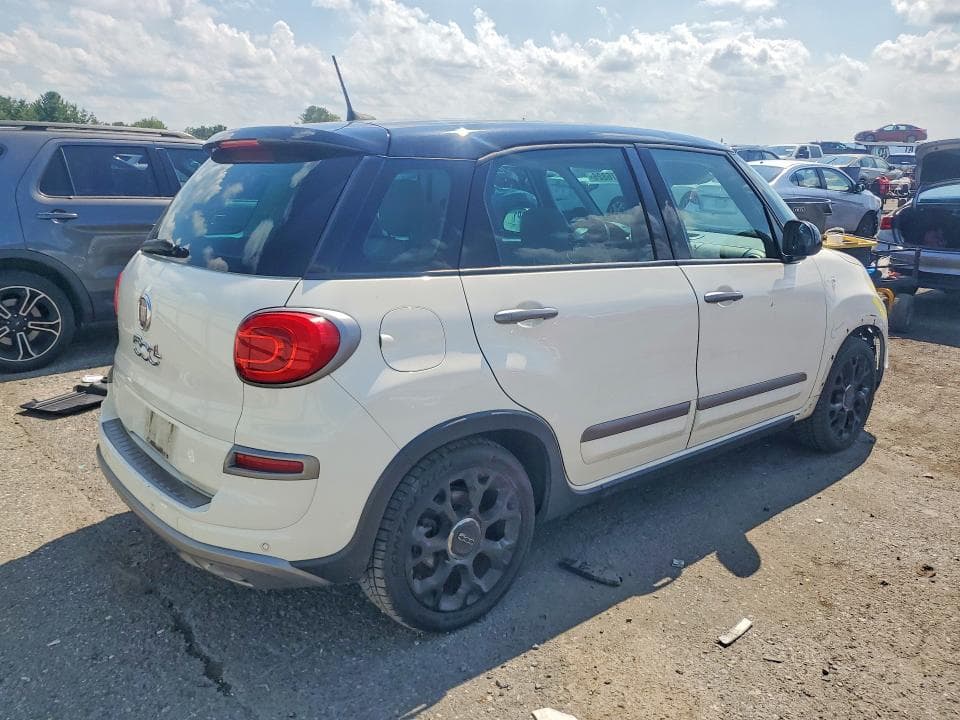 2018 FIAT 500L TREKKING 3
