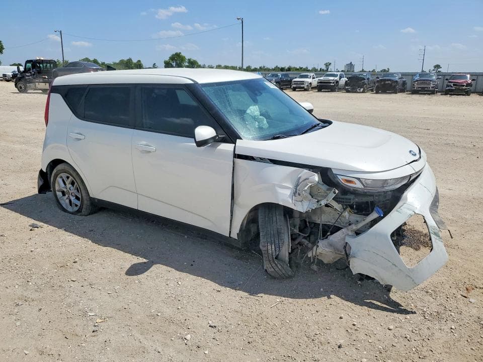 2021 KIA SOUL S 4
