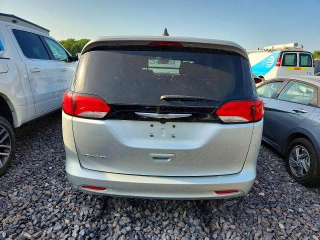 2023 CHRYSLER VOYAGER LX 6
