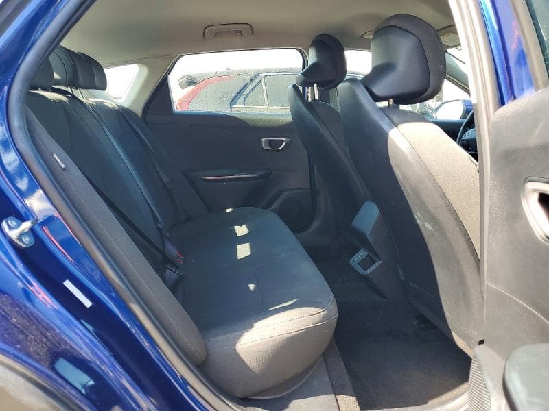 2026 KIA K4 LXS 10