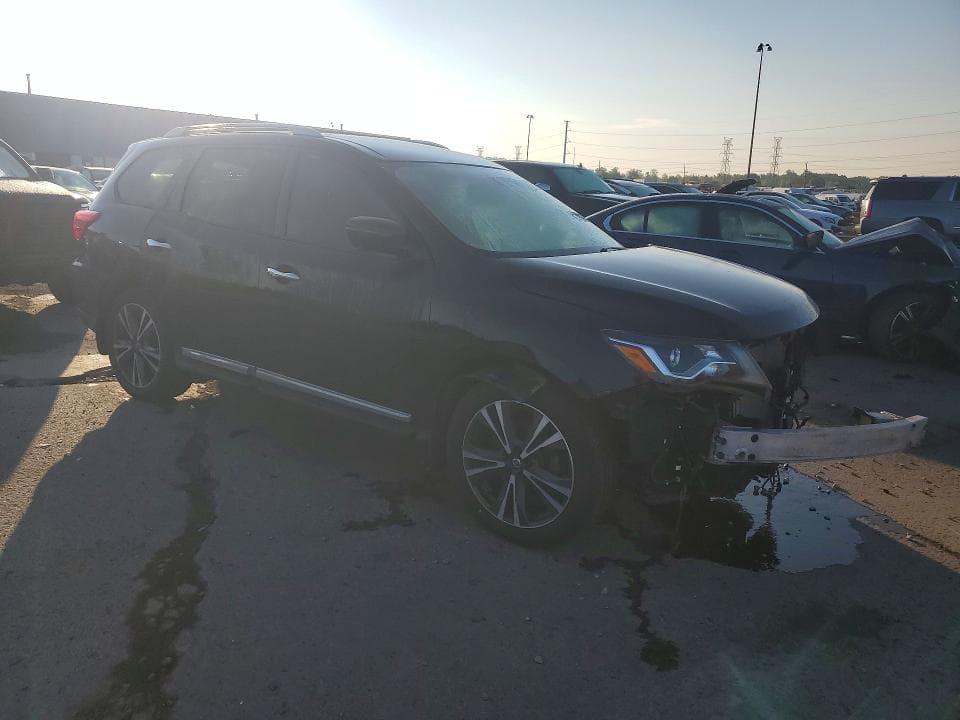 2018 NISSAN PATHFINDER PLATINUM 4
