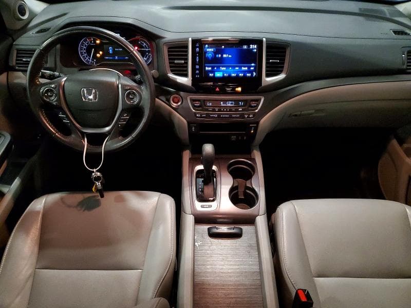2017 HONDA PILOT EXL 8