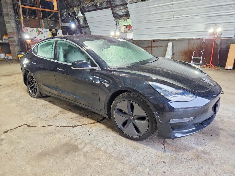 2018 TESLA MODEL 3 4
