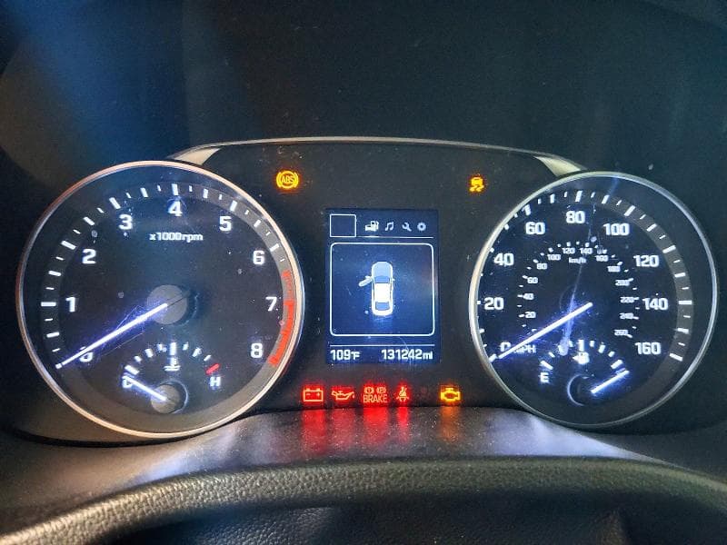 2018 HYUNDAI ELANTRA SEL 9