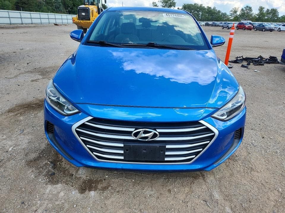 2017 HYUNDAI ELANTRA SE 5