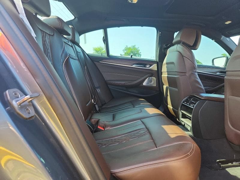 2019 BMW M550XI 10