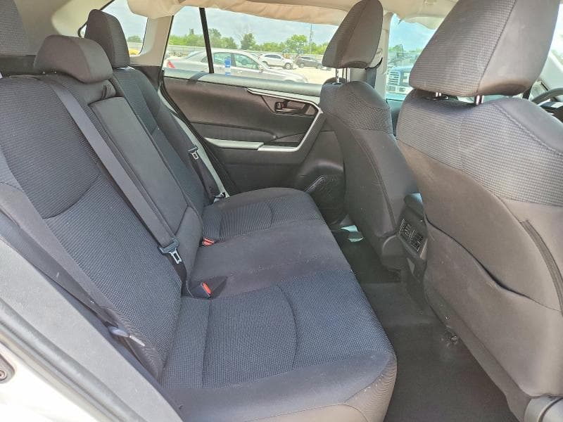 2023 TOYOTA RAV4 LE 11