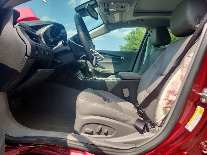 2017 CHEVROLET IMPALA LT 7