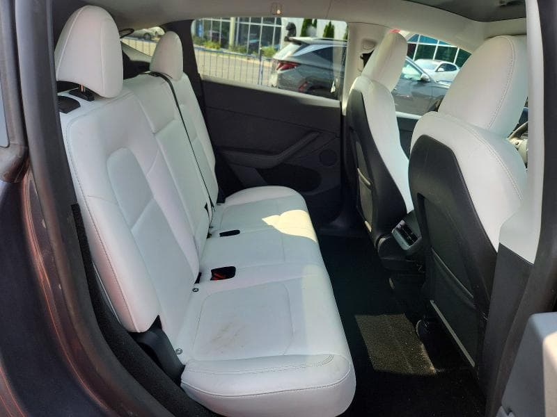 2023 TESLA MODEL Y 11
