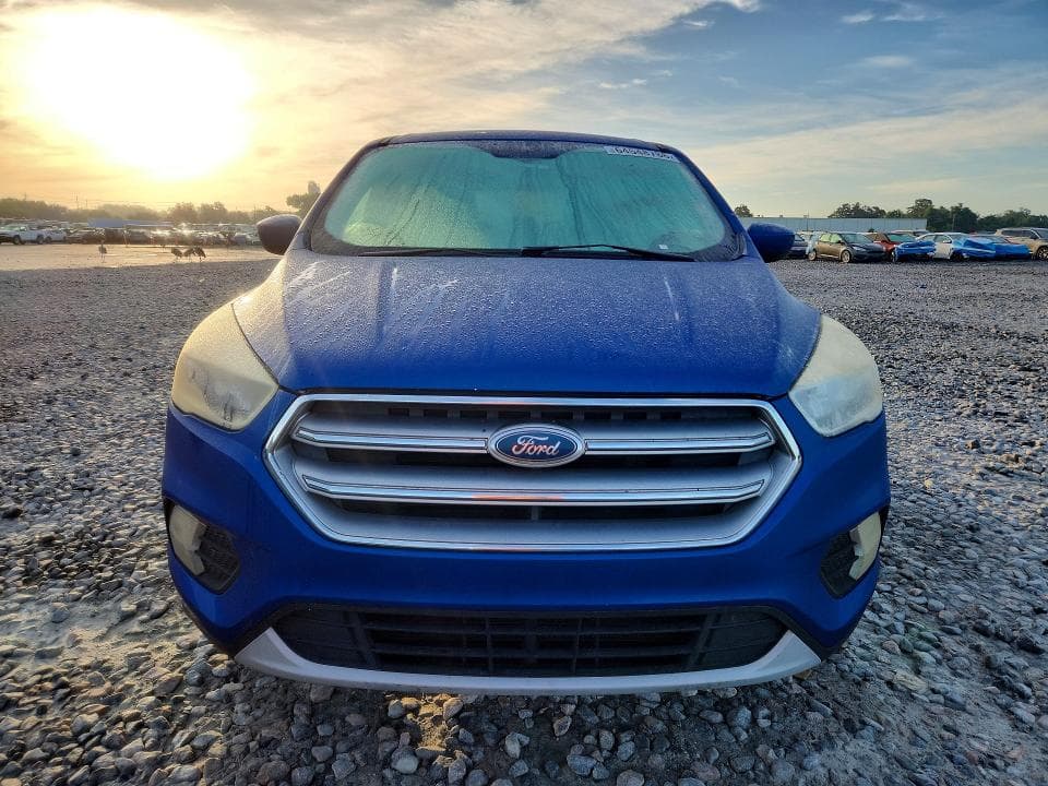 2017 FORD ESCAPE SE 5