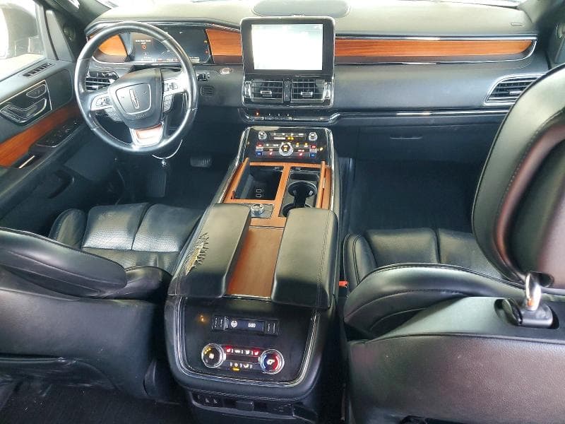 2019 LINCOLN NAVIGATOR SELECT 8