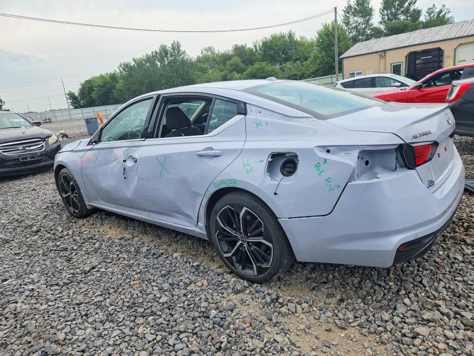 2024 NISSAN ALTIMA SR 2