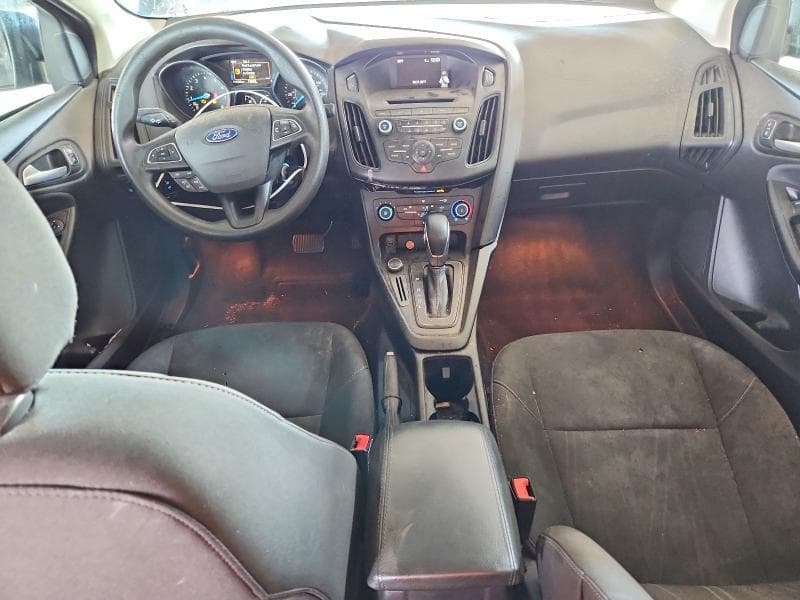 2017 FORD FOCUS SE 8