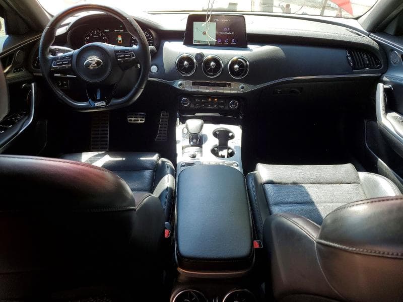 2021 KIA STINGER GT2 8