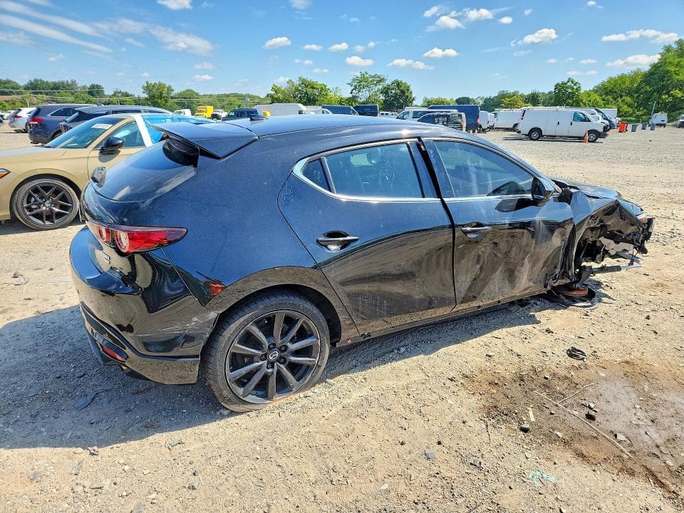 2023 MAZDA 3 PREMIUM PLUS 3