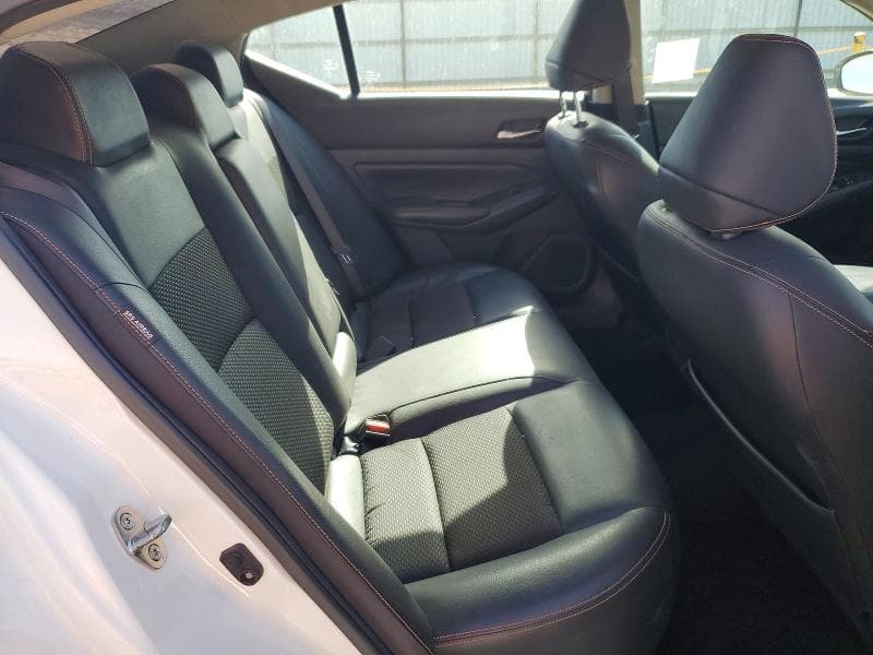 2019 NISSAN ALTIMA SR 10
