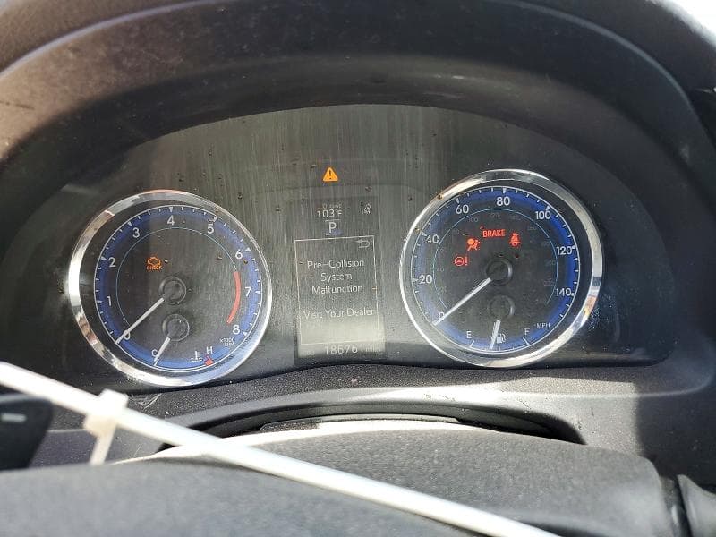 2017 TOYOTA COROLLA SE 9