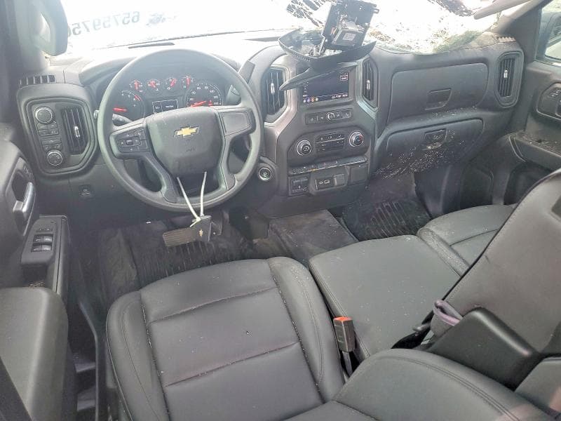 2025 CHEVROLET SILVERADO K1500 8