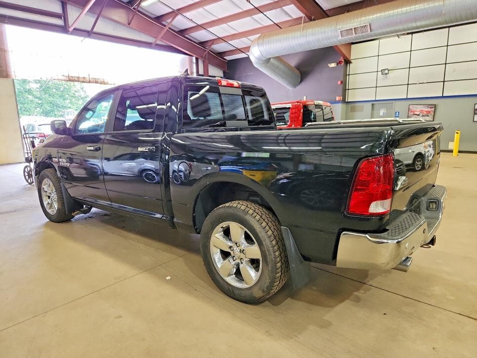2017 RAM 1500 SLT 2