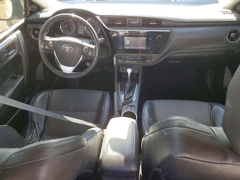 2017 TOYOTA COROLLA SE 8