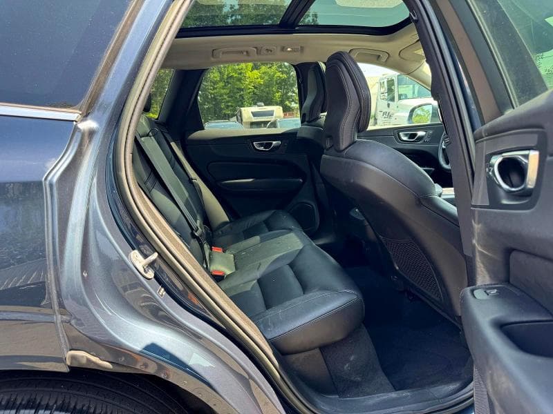 2023 VOLVO XC60 CORE 9