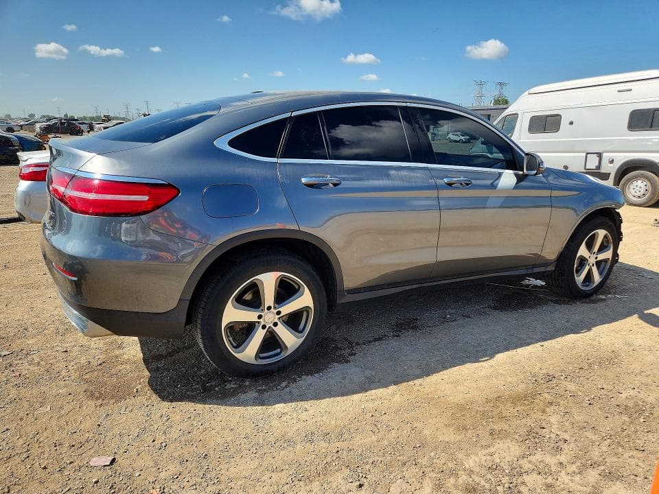 2017 MERCEDES-BENZ GLC COUPE 300 4MATIC 3