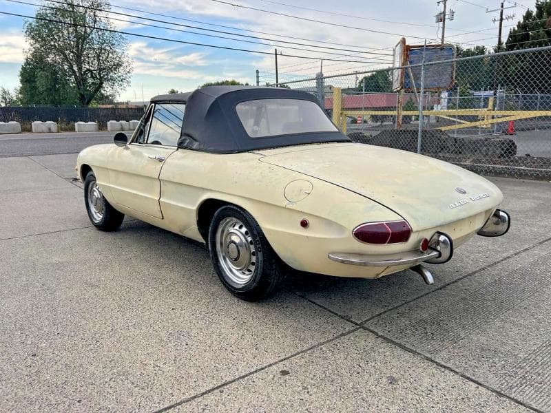 1969 ALFA ROMEO DUETTO CON 11