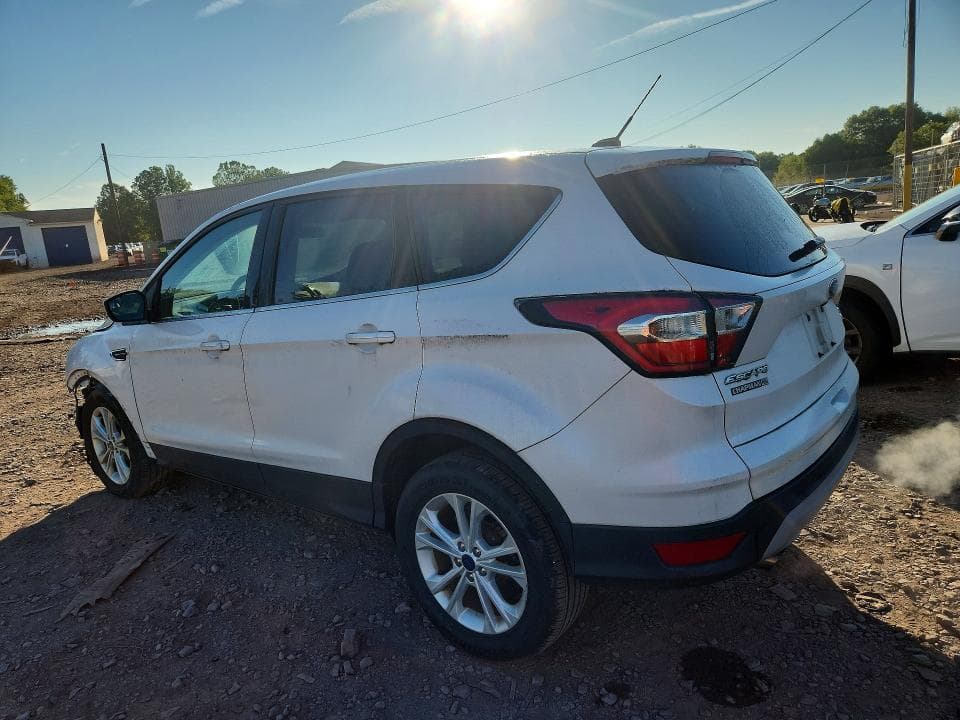 2017 FORD ESCAPE SE 2