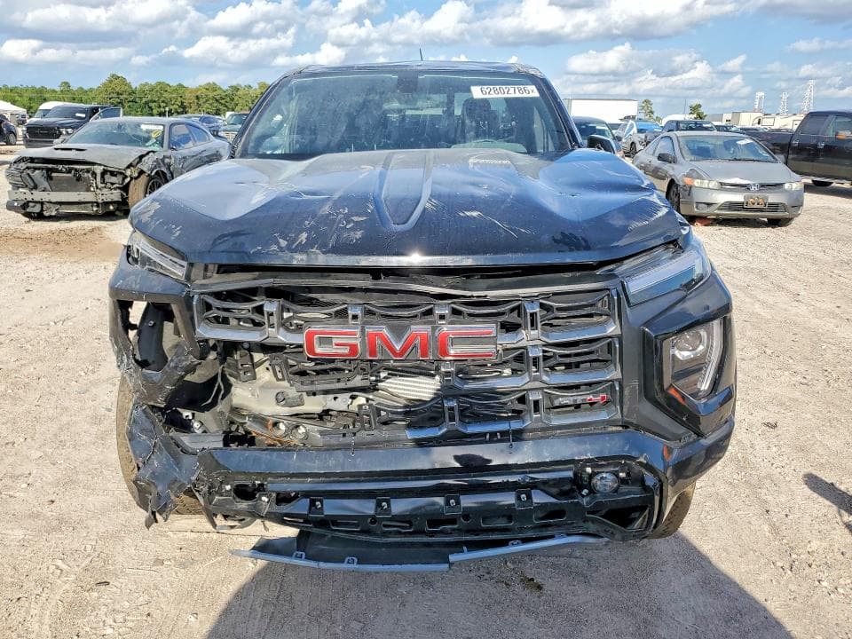 2025 GMC CANYON AT4 5