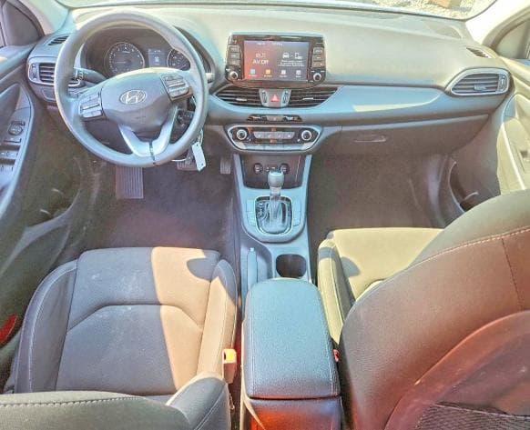 2018 HYUNDAI ELANTRA GT BASE 8