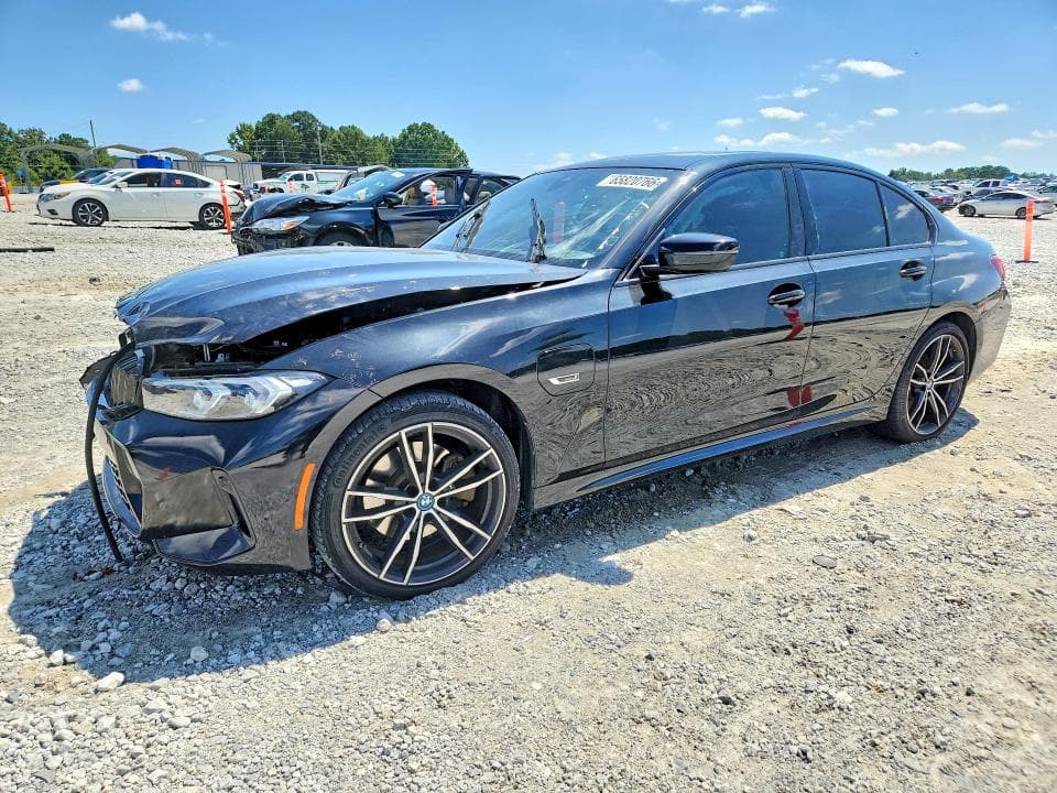 2023 BMW 330E - 1