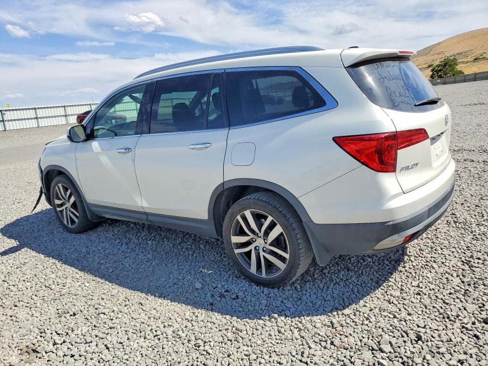 2018 HONDA PILOT TOURING 2