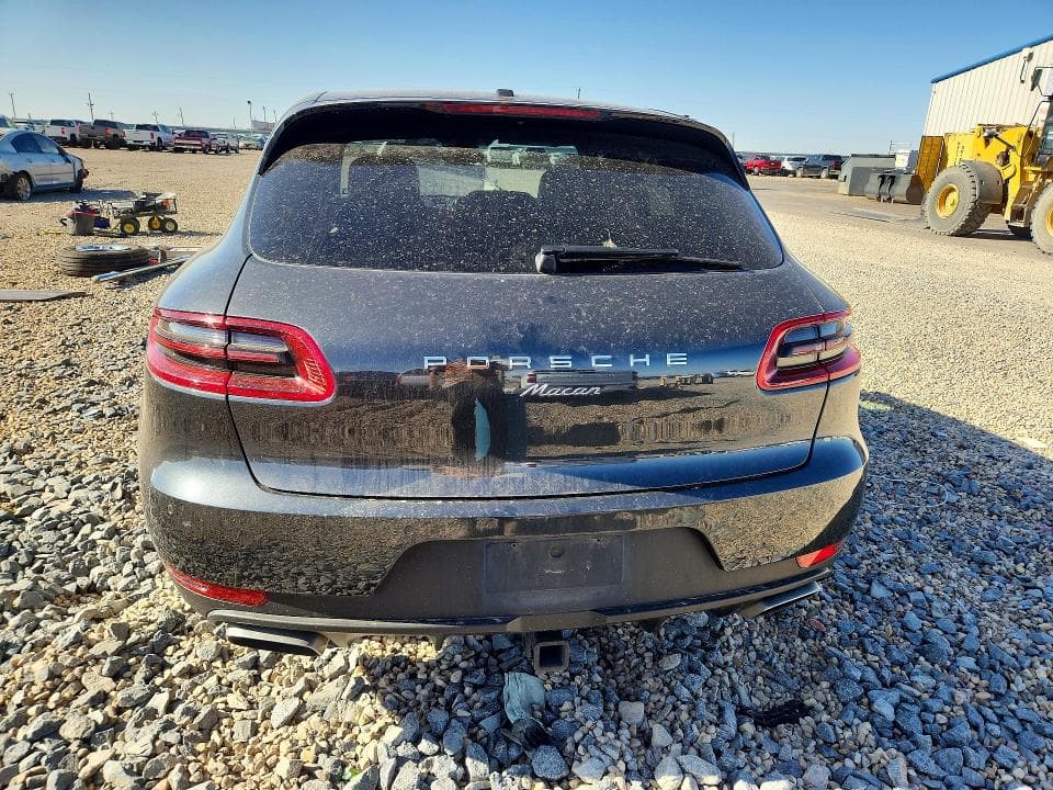 2018 PORSCHE MACAN 6
