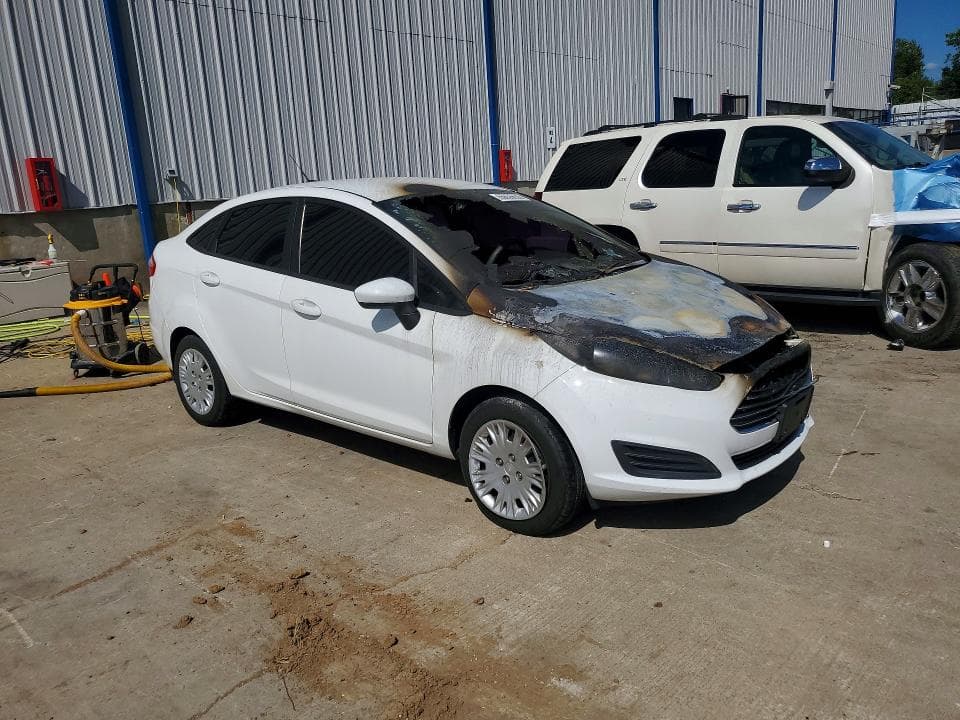 2017 FORD FIESTA S 4