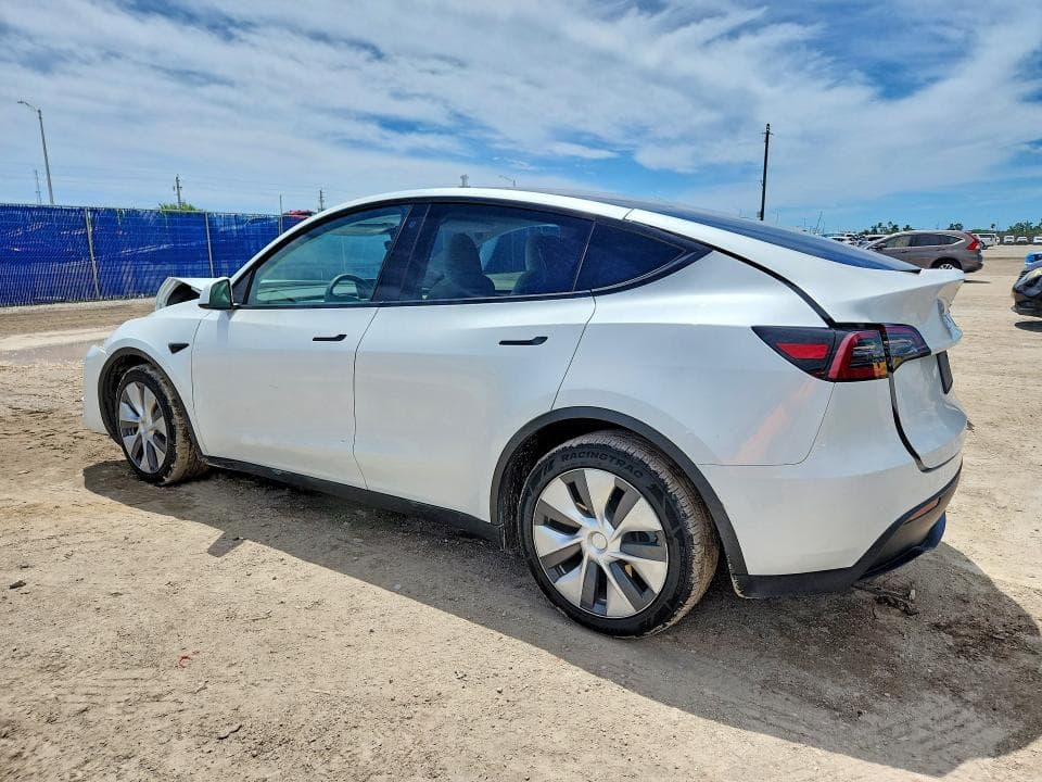 2023 TESLA MODEL Y 2