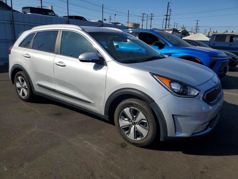 2019 KIA NIRO EX 4
