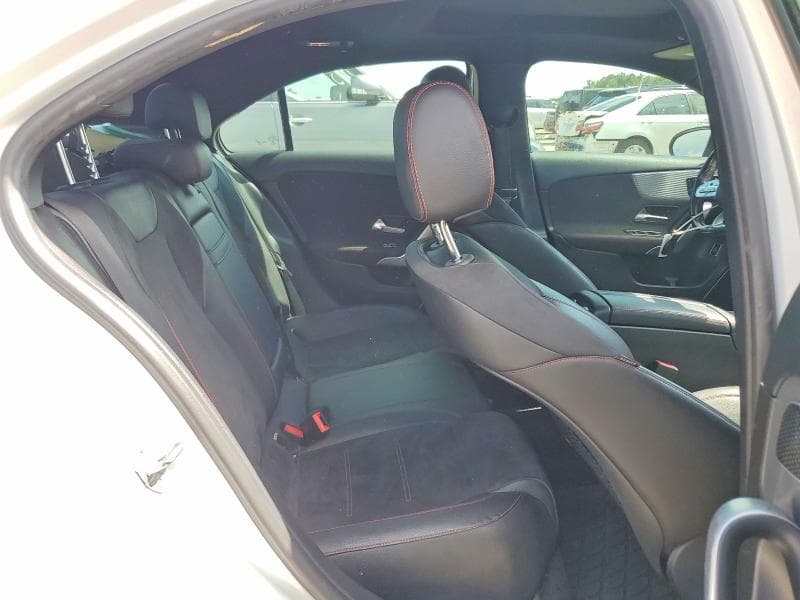 2020 MERCEDES-BENZ A 220 4MATIC 10