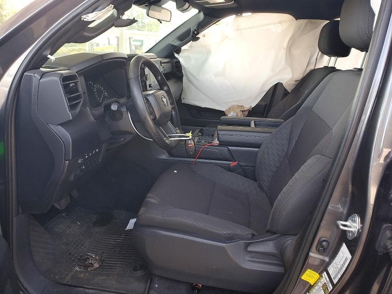 2025 TOYOTA TUNDRA SR 7