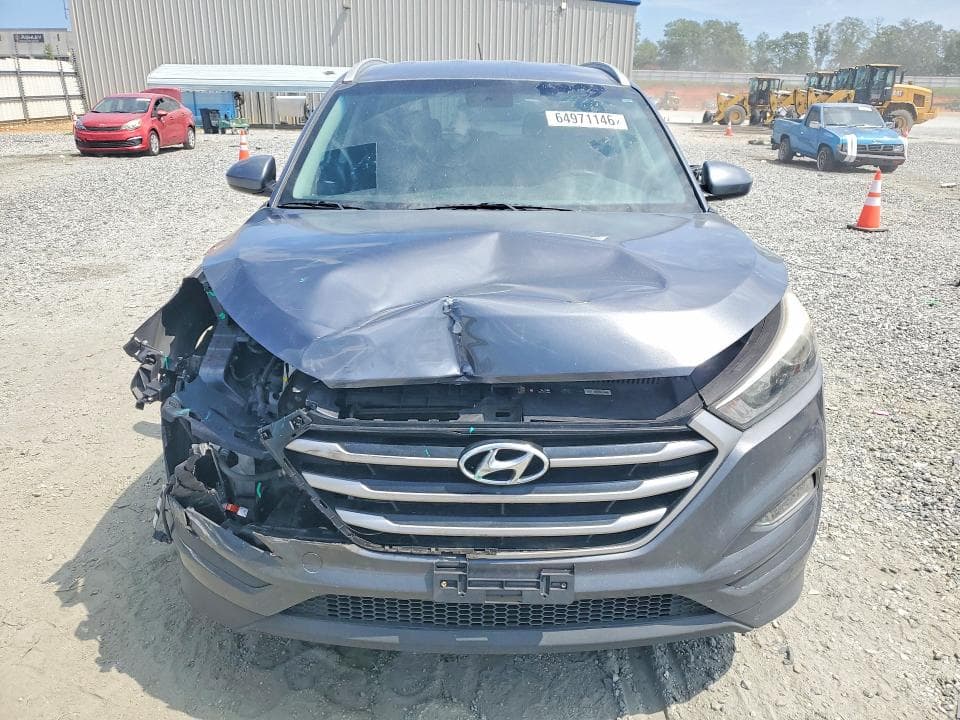 2017 HYUNDAI TUCSON SE 5