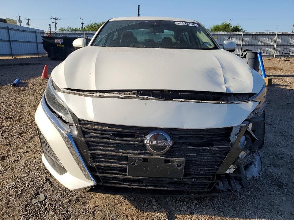 2023 NISSAN ALTIMA SV 5