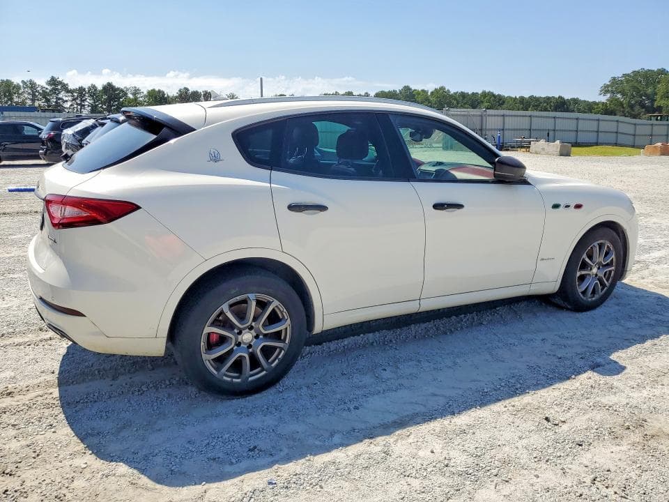 2018 MASERATI LEVANTE LUXURY 3